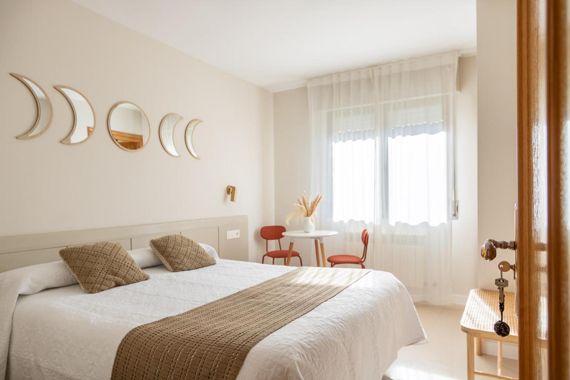 Hostal Lobrega Торресилья-Эн-Камерос Экстерьер фото